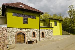 Hotel Penzion Vinařství Hanuš in Blučina (ehem. Lautschitz)